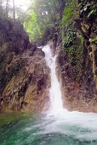 A big waterfall in Shiga Prefecture, during our Japan adventure climbing waterfalls