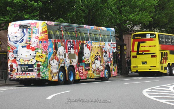 Hello Kitty Hato bus Tokyo
