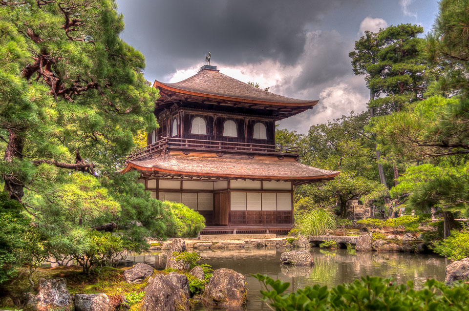 Ginkaku (Silver Pavilion, 銀閣) built in 1489.