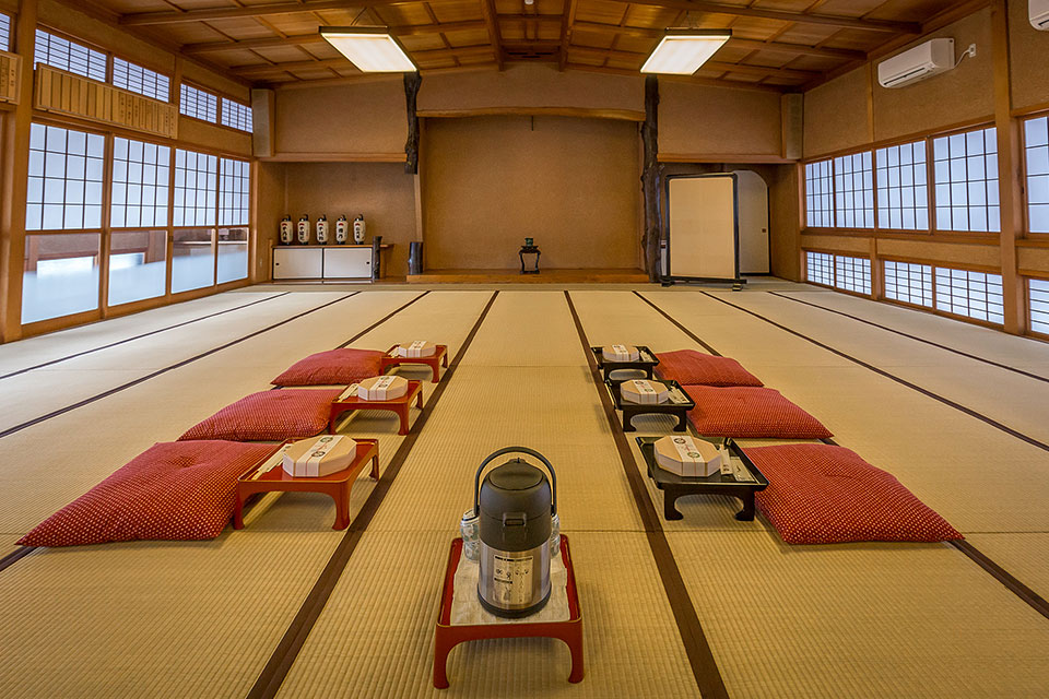 Akita Cultural and Industrial Facility Matsushita: Japanese Lunch in Tatami Room