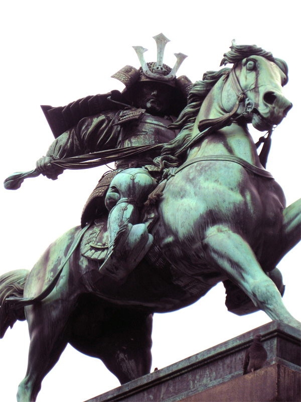 Statue of samurai warrior Kusunoki Masashige