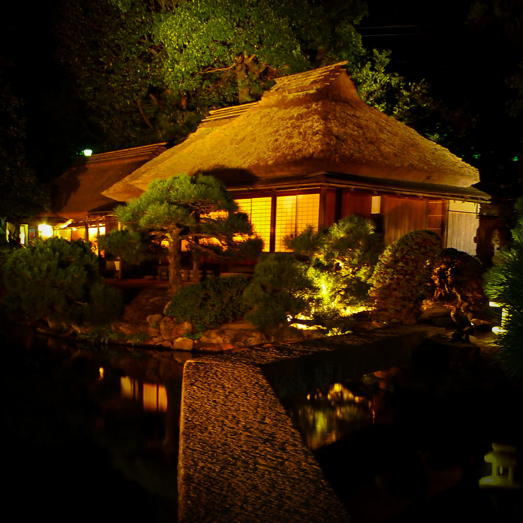 Korakuen in Okayama at Night: One of Japan’s Top 3 Most Beautiful Gardens
