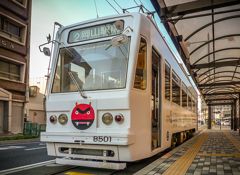 Trams in Japan: Okayama’s Electric Tram to Okayama Castle and Korakuen