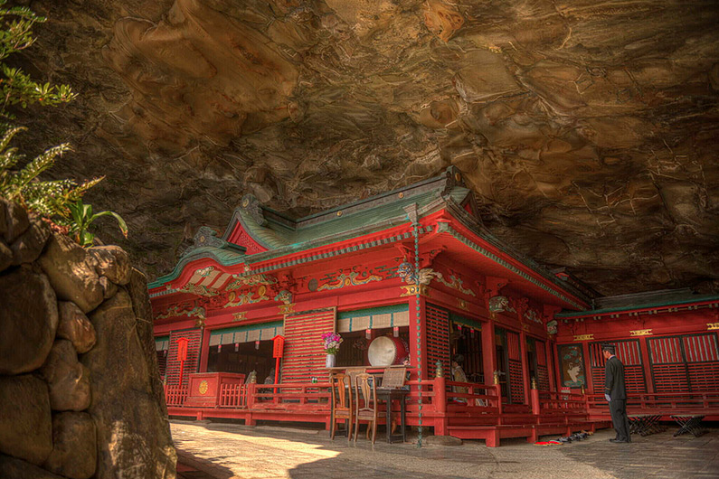 Udo-jingu, the shrine in a cave